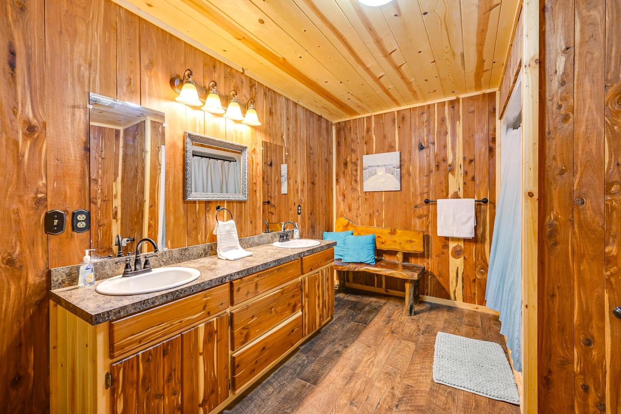 Quiet Abode With Gas Grill About 5 Miles To Broken Bow! Villa Exteriör bild