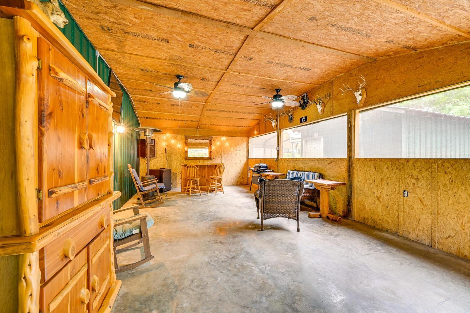 Quiet Abode With Gas Grill About 5 Miles To Broken Bow! Villa Exteriör bild